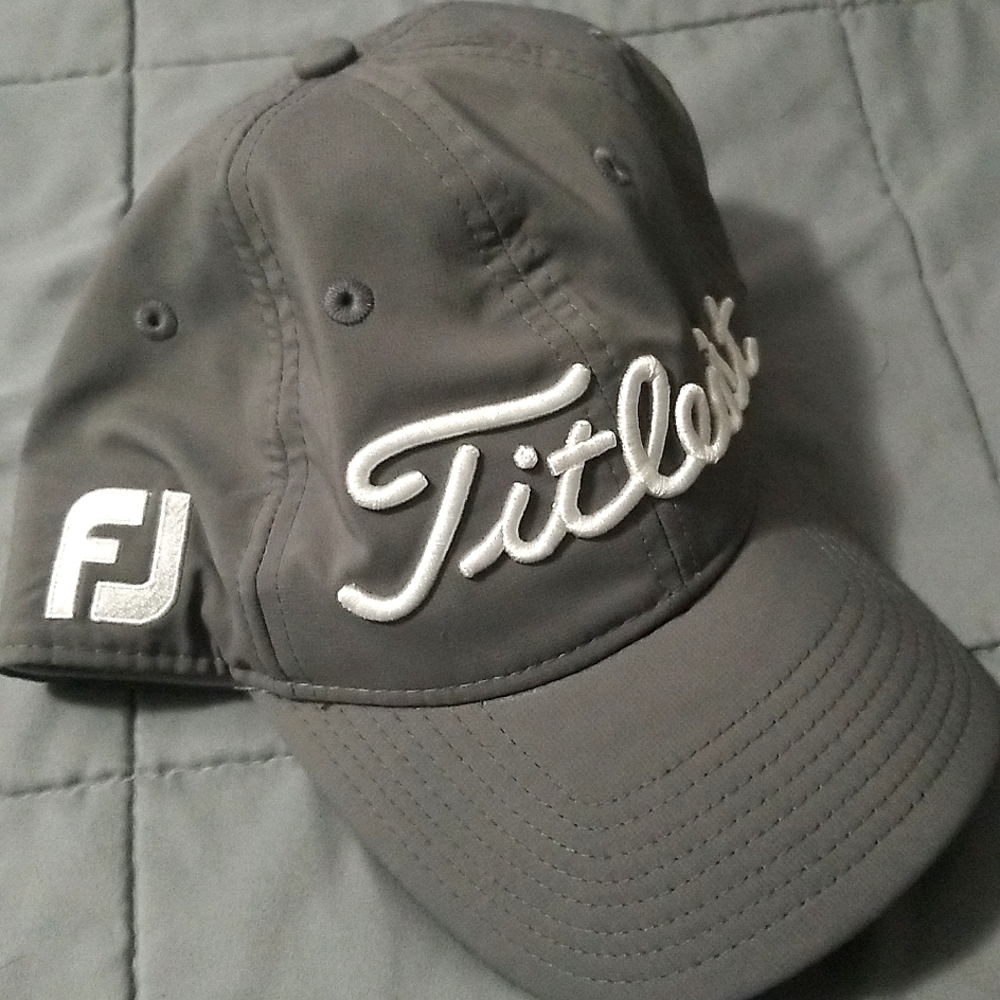 Titleist Golf Hat - image 1